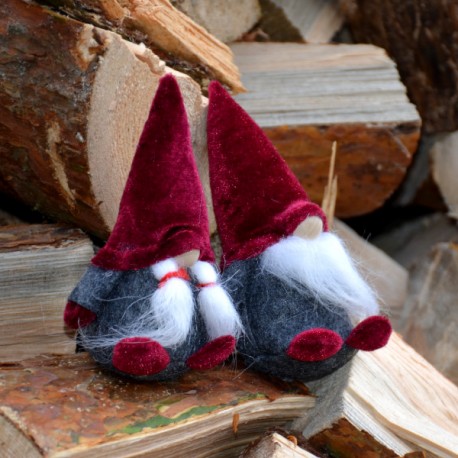 Skrzat w szarym kubraczku - figurka 10cm