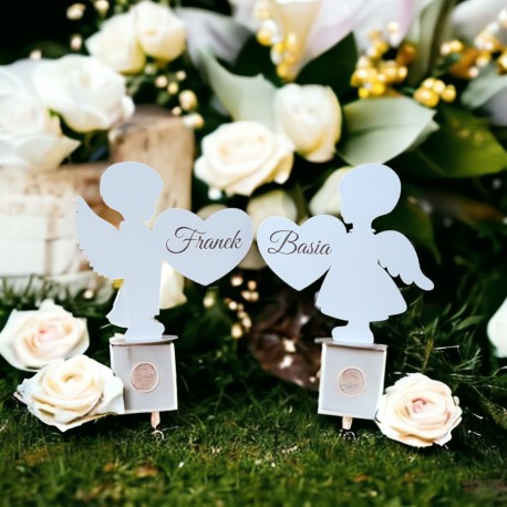 Anioł z SERCEM na podstawce chłopiec dziewczynka GRAWER imię I Komunia Św.