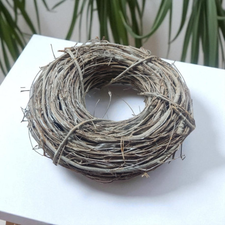 Wianek wiklinowy naturalny brązowy 20cm 