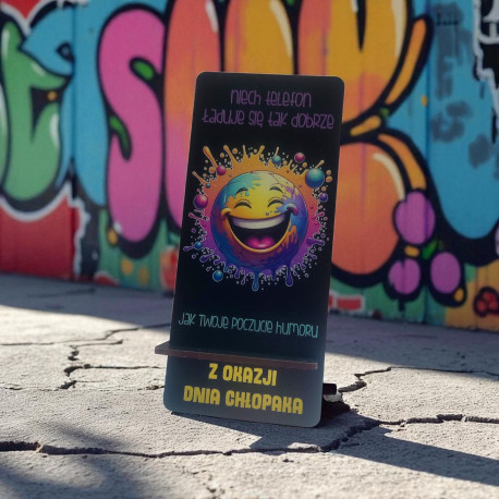 Podstawka na telefon na Dzień Chłopaka 