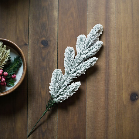 Zimowa, bogatosnieżona gałazka na 3 - YD17 - 01