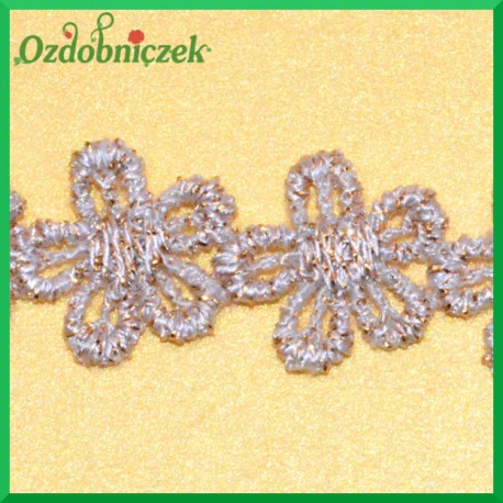 Wzór 6 AKR 28  Koronka beżowa